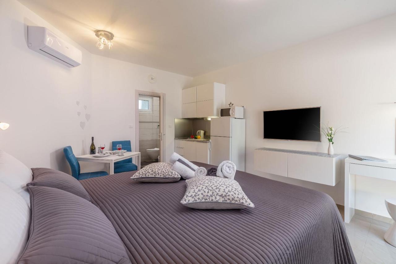 Evita Fazana Premium Studio Apartments מראה חיצוני תמונה
