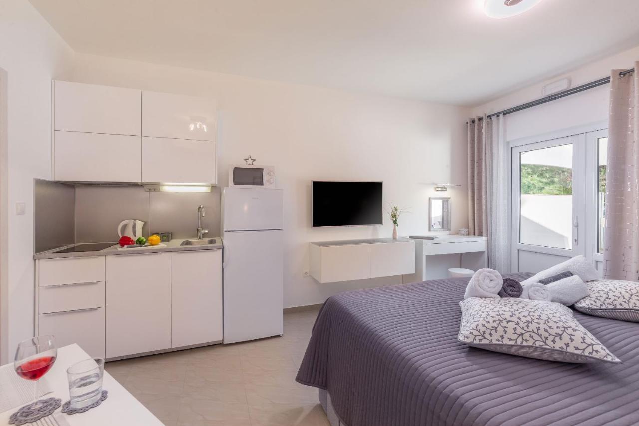Evita Fazana Premium Studio Apartments מראה חיצוני תמונה